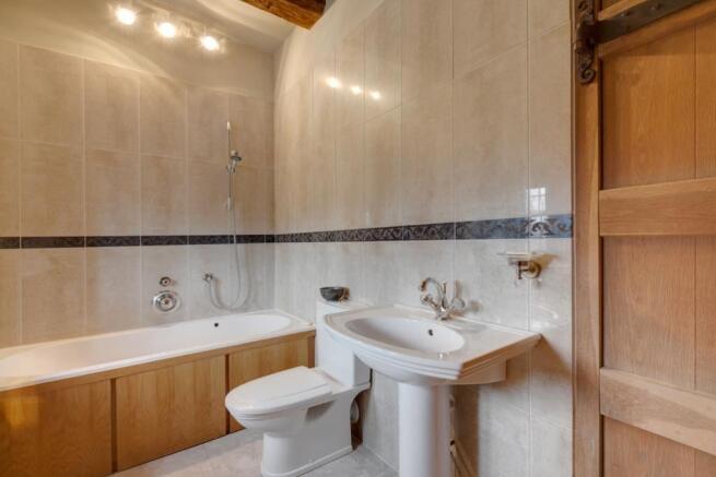 Kitchen Chamber En-Suite