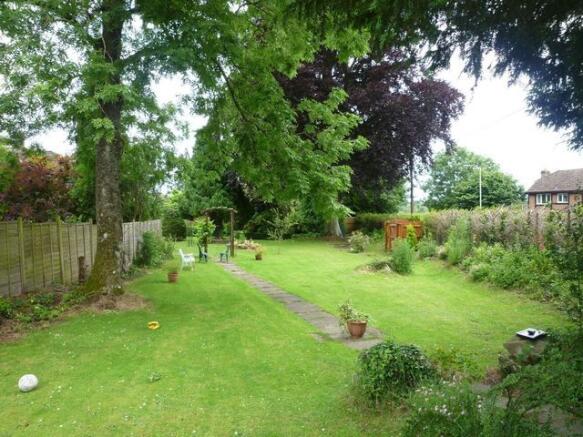 FRONT GARDEN