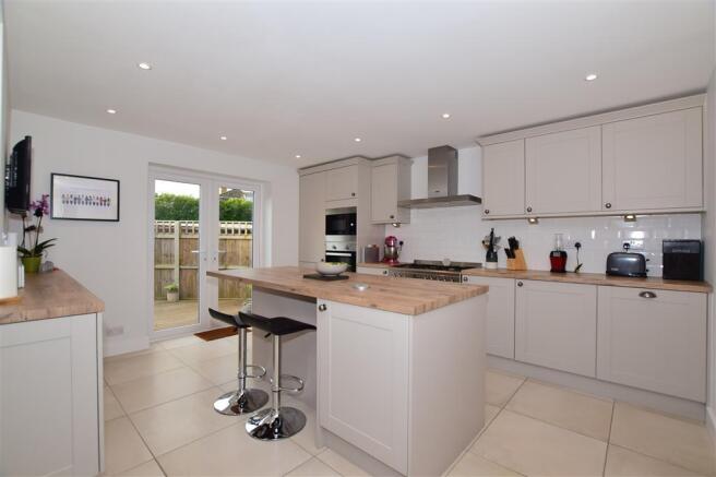 Kitchen/ Breakfast Room
