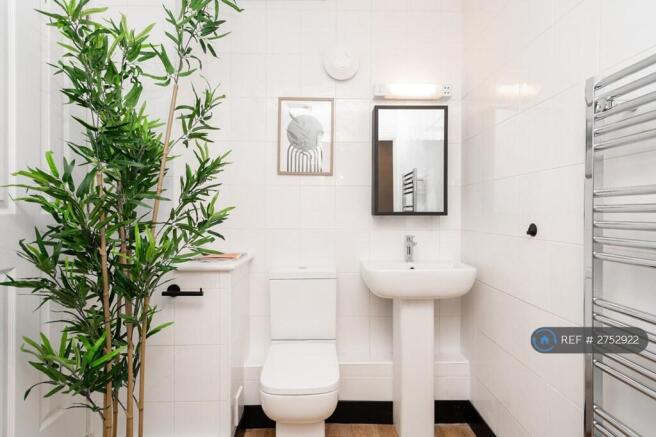 Beautifully Designed Bathroom