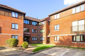 22, Oakfields, Camberley GU15 3BY