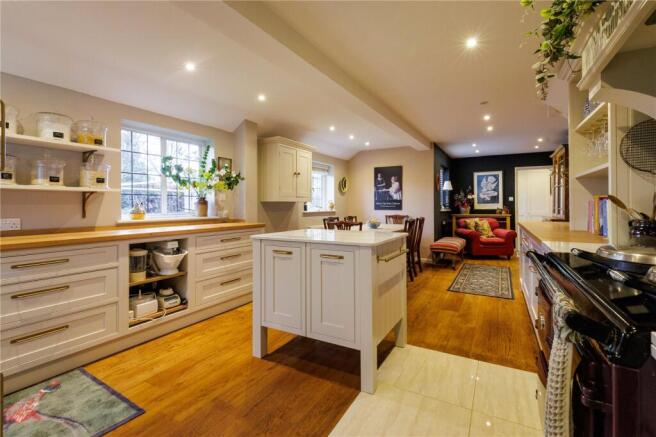 Kitchen/Breakfast
