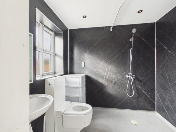 3 bed Detached for sale Image 11