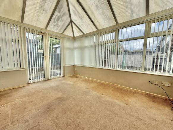 3 bed Semi-Detached for sale Image 6