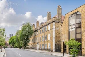 4, Kennington Palace Court, Sancroft Street, London SE11 5UL
