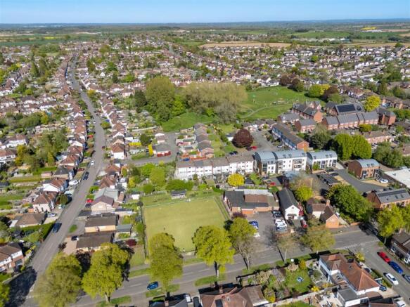 Hadrian Close, Leamington Spa photo 4