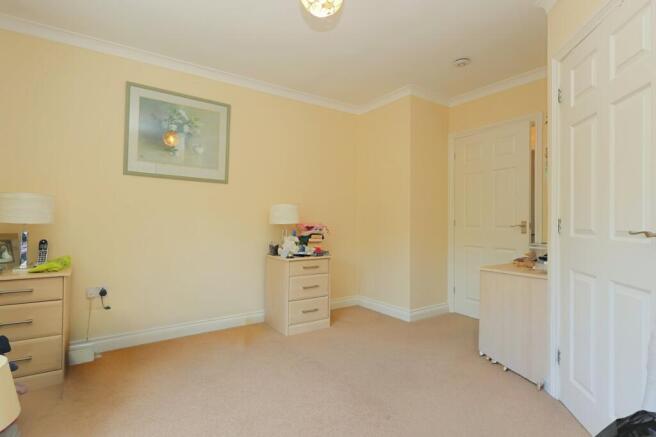 2 bed Bungalow for sale Image 6