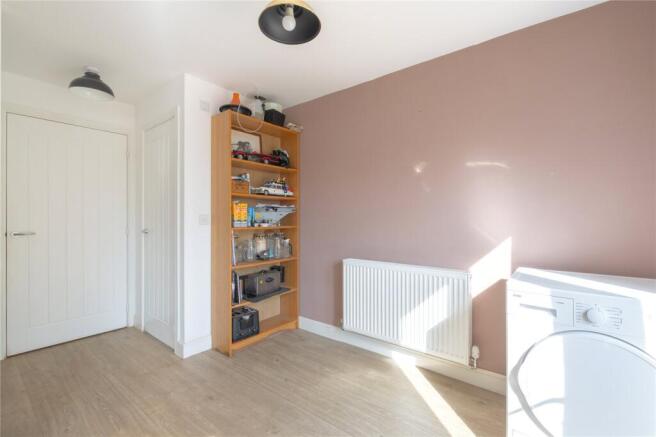 3 bed Semi-Detached for sale Image 10