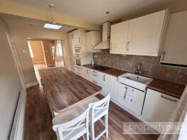 14, Eileen Place, Tynewydd, Treherbert CF42 5BU