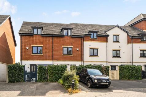 Parkgate Mews, Shirley, Solihull, West Midlands, B90
