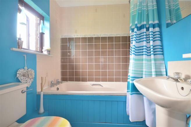 En-Suite Bathroom