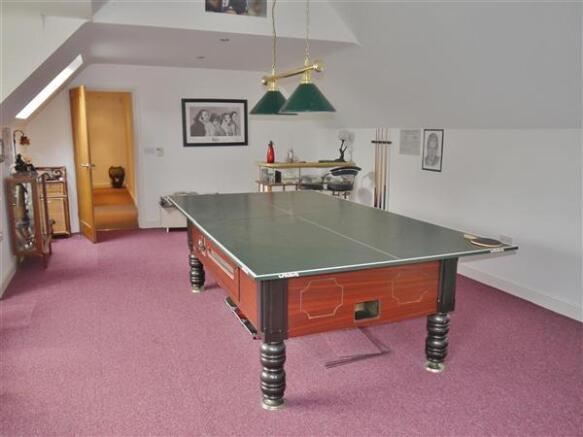 GAMES ROOM
