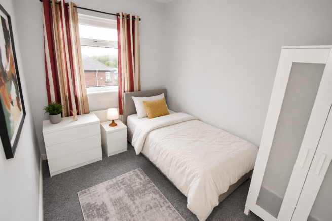 4 bed House of Multiple Occupation to rent Image 4