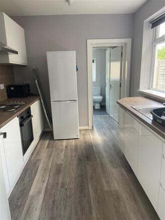 4 bed House Share for sale Image 4