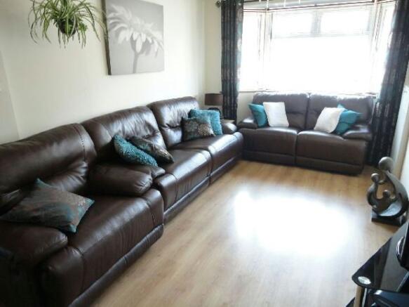 2nd Photo of Lounge