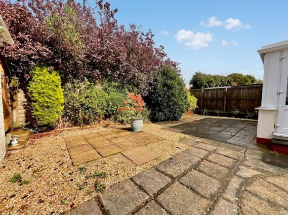 3 bed Detached Bungalow for sale Image 11