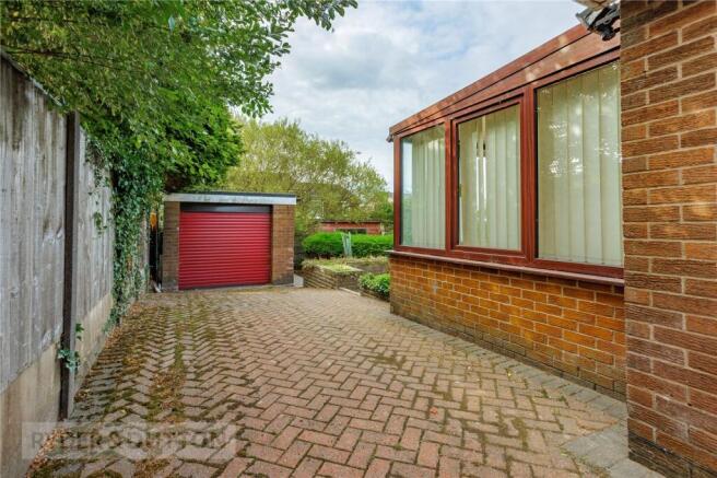 3 bed Bungalow for sale Image 4