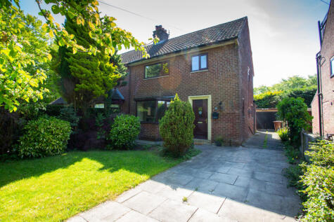 Moor Lane, Hutton, PR4