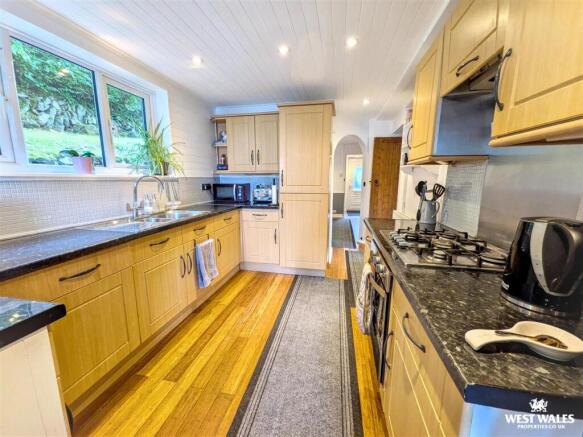 Glen view, Capel Dewi, Llandysul photo 3