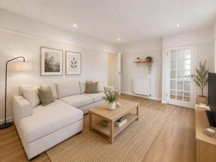 Dacre Gardens, Borehamwood