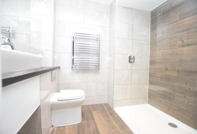1 bed Apartment to rent Image 2