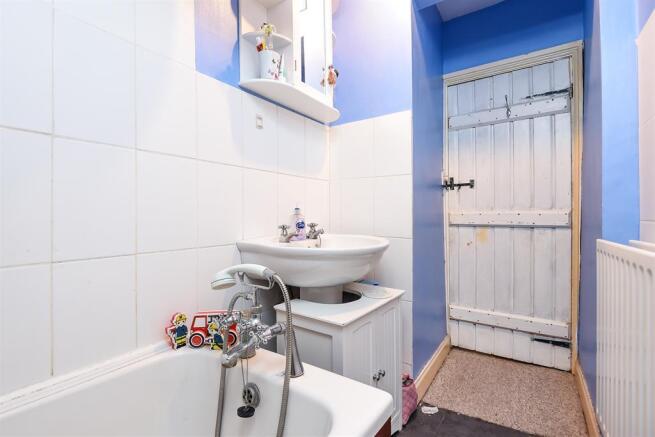 2nd view bathroom