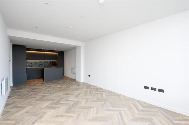 2 bed Apartment for sale Image 6