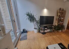 6, 6 Fulbeck House, Sutterton Street, London N7 9BZ