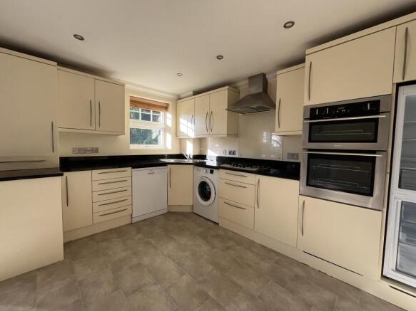 Kitchen (6)