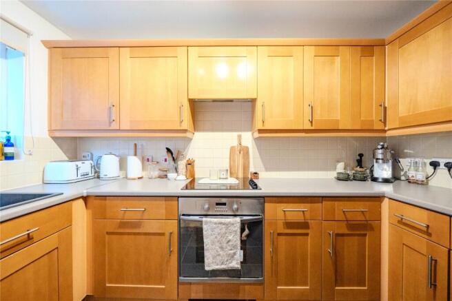 2 bed Apartment for sale Image 11