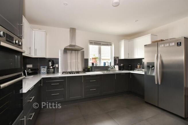 Kitchen/ Living Area