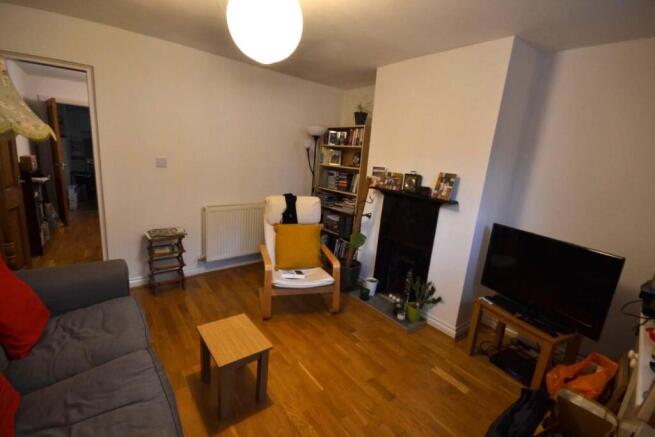 19 Mulberry front room.jpg