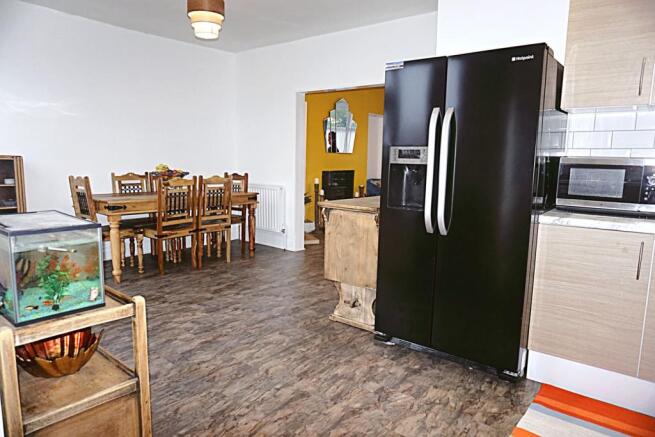 Kitchen/Dining Room