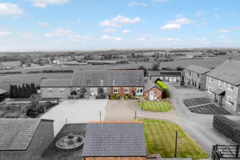 Butterfield Hall Farm, Plodder Lane, BL5 | 4-Bed Home In Gated Development With Stunning Views