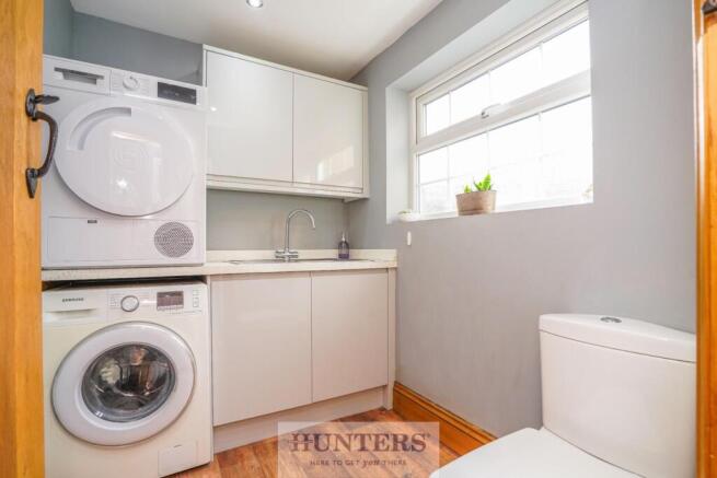 3 bed Terraced for sale Image 6