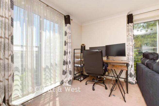 Lounge / Kitchen