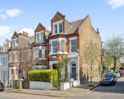 52, Gubyon Avenue, London SE24 0DX