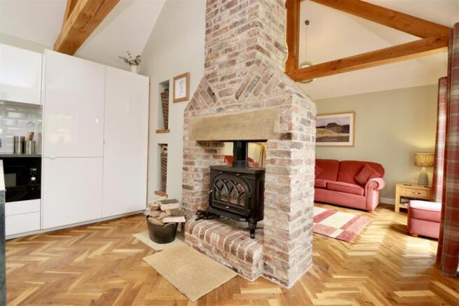3 bed House for sale Image 6