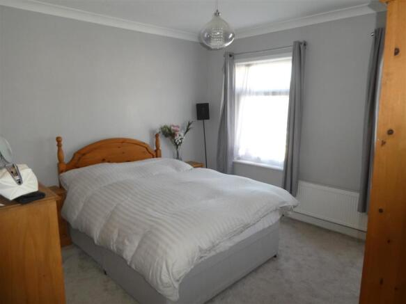 bed2pic1.JPG