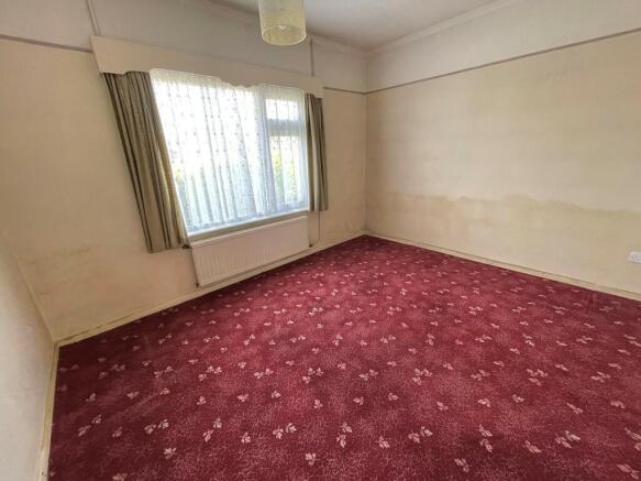 42 Russells Close...