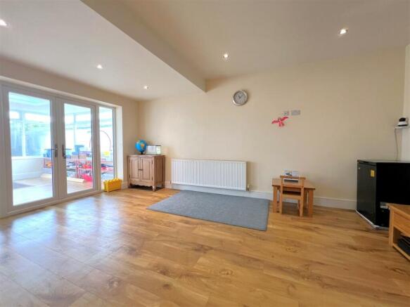 kitchen living area.jpg