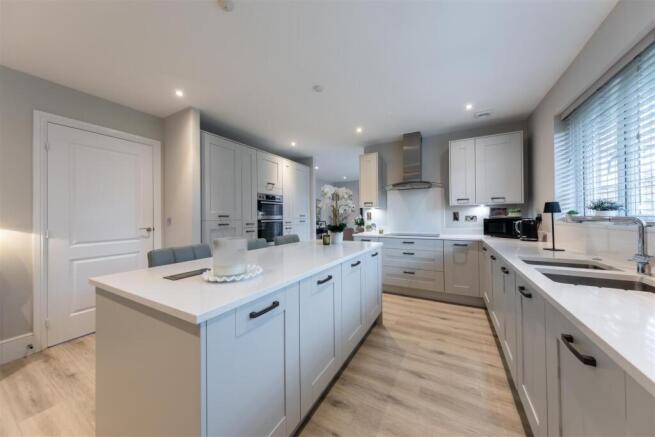 18 Rutherford Drive-006.jpg