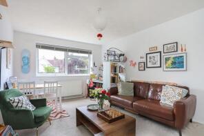 10, Norman Court, Farnham GU9 8NF
