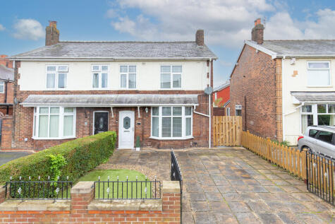 Cedar Avenue, Lostock Hall