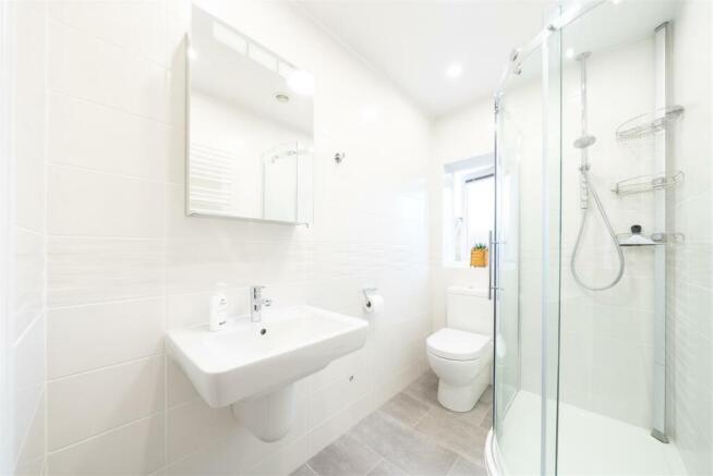 En-suite Shower