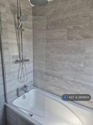 3 bed Detached to rent Image 9