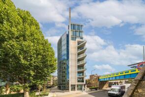 404, 1 Grand Tower, Plaza Gardens, London SW15 2DF