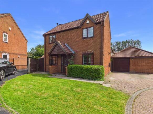 3 bed Detached for sale Image 12