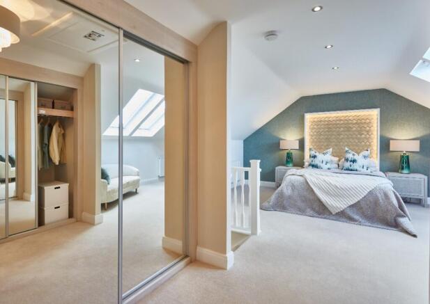 5 bed Detached for sale Image 11