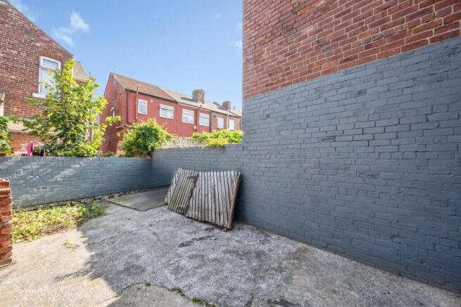 2 bed Terraced for sale Image 4